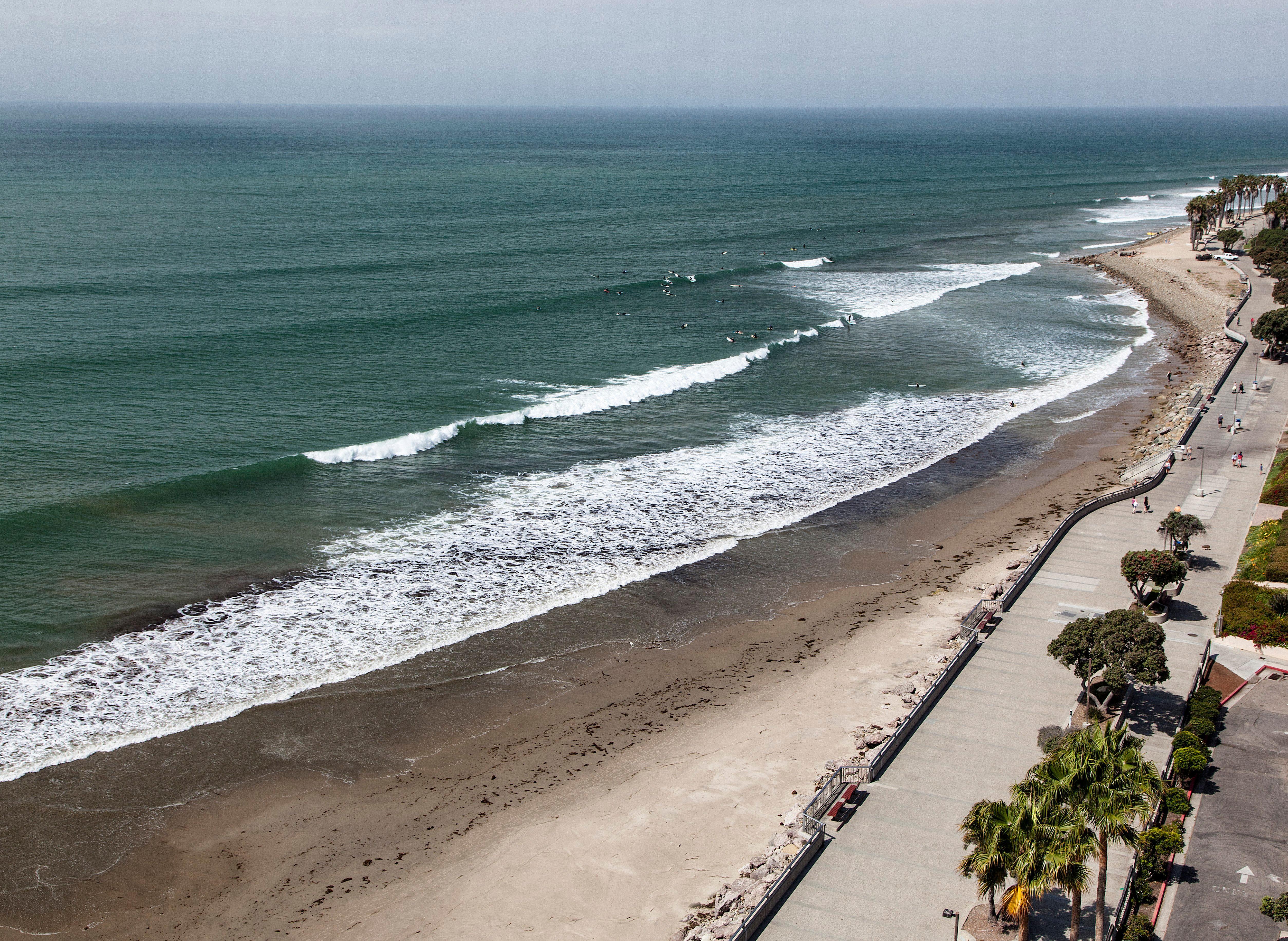 Crowne Plaza Ventura Beach By Ihg Exterior photo