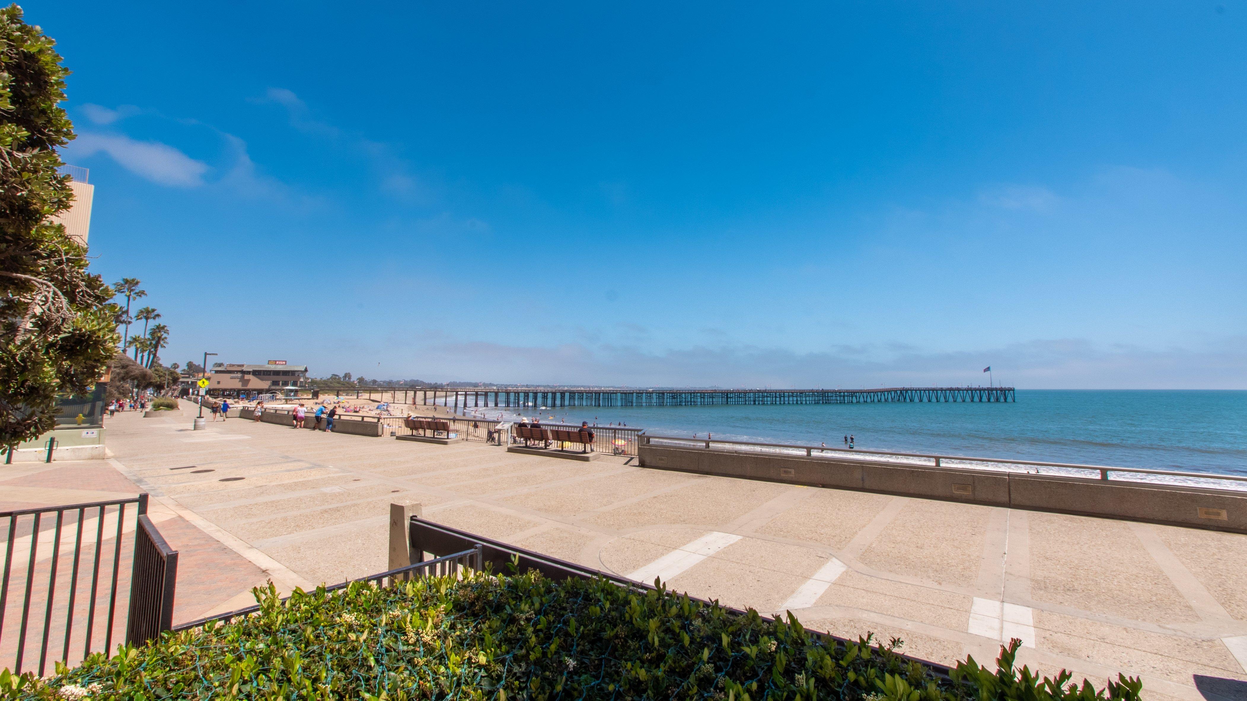Crowne Plaza Ventura Beach By Ihg Exterior photo