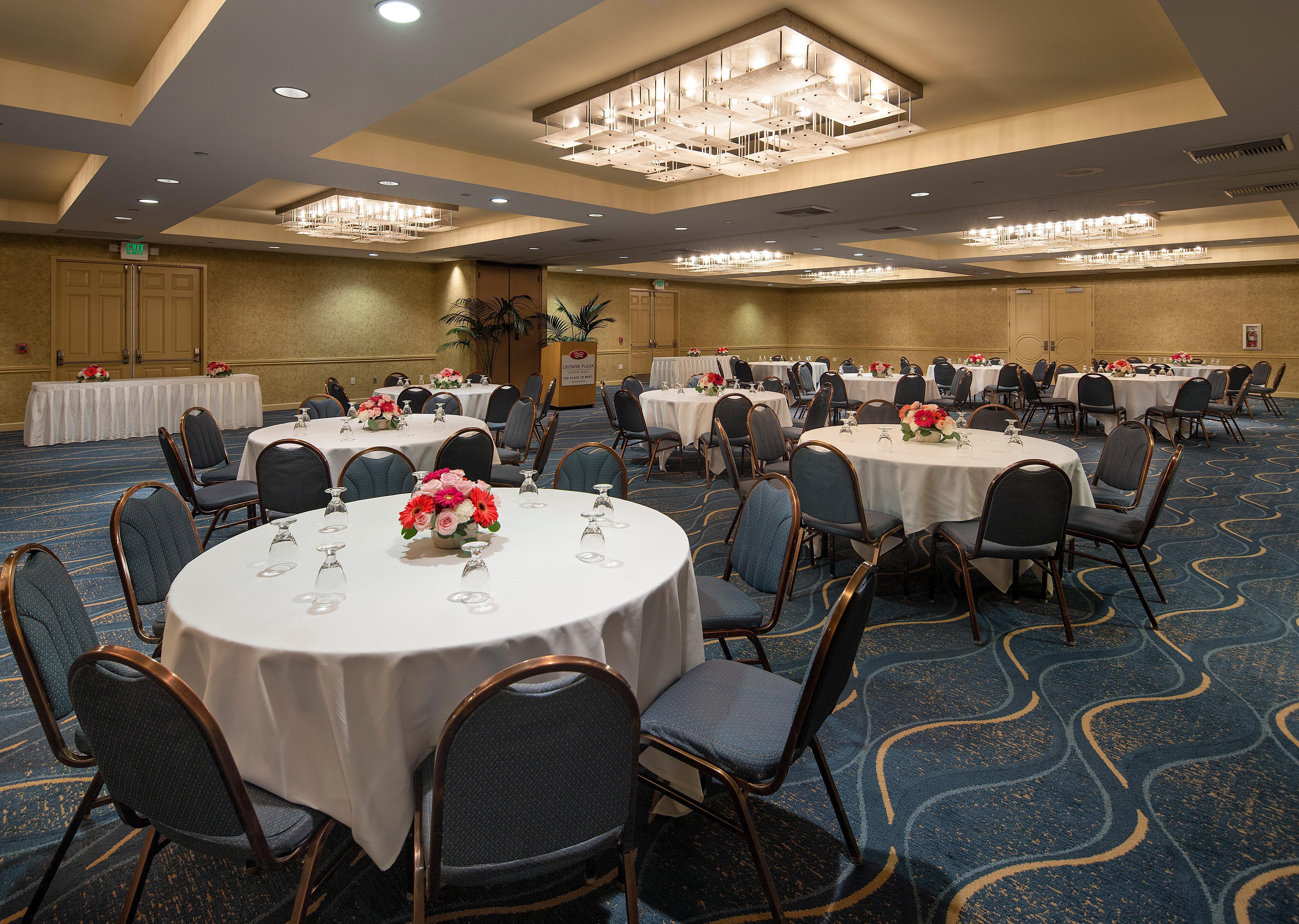 Crowne Plaza Ventura Beach By Ihg Exterior photo