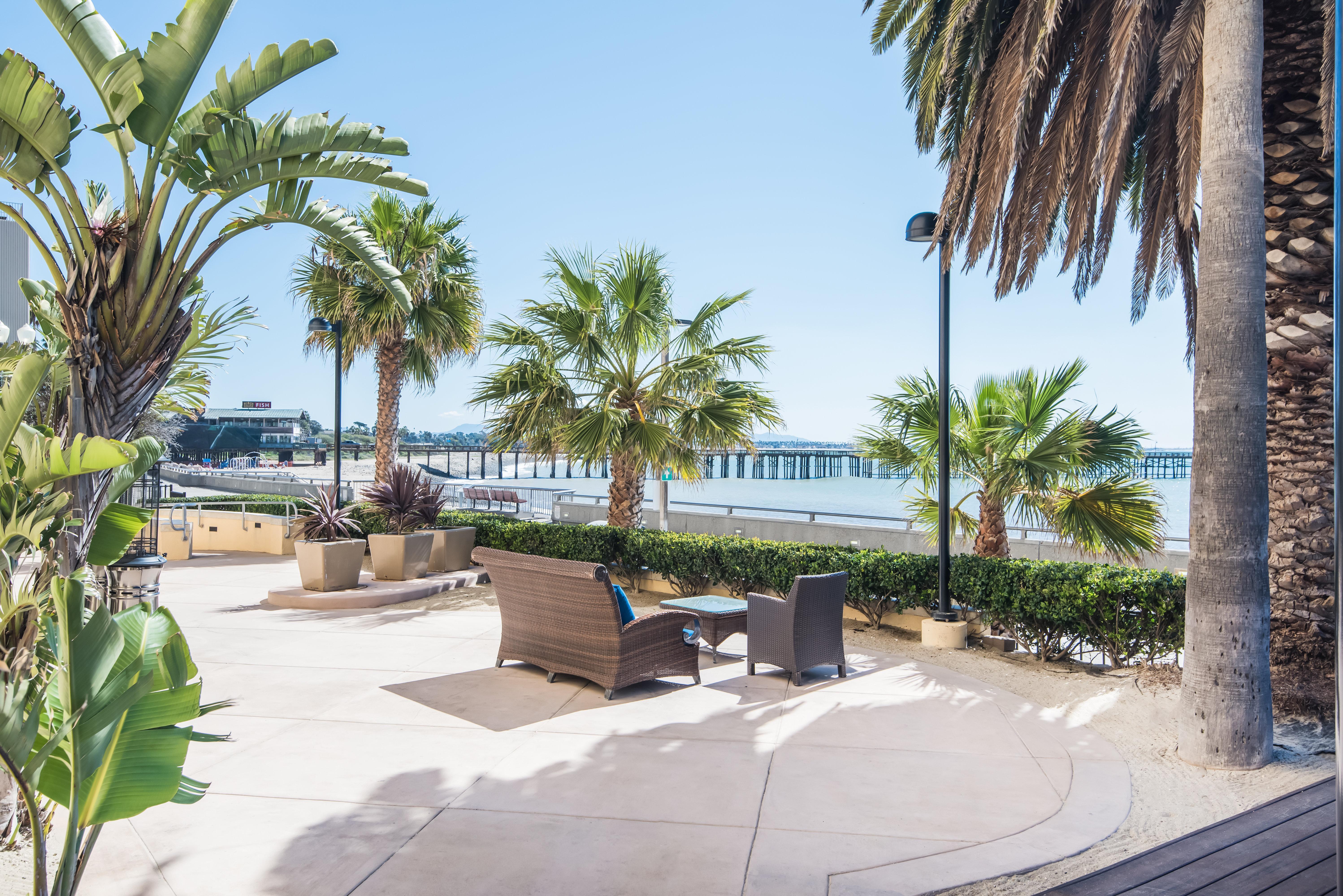 Crowne Plaza Ventura Beach By Ihg Exterior photo