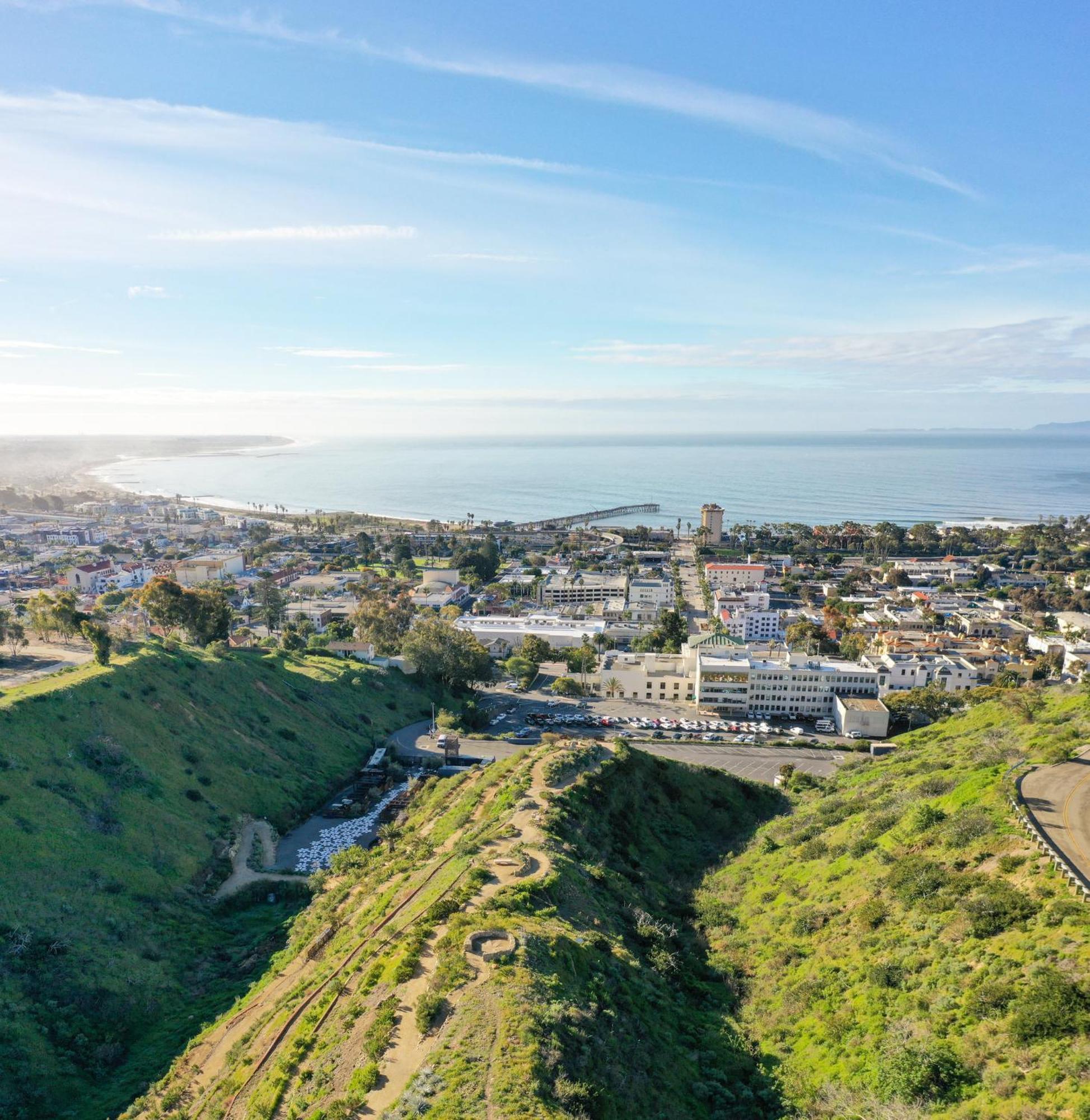 Crowne Plaza Ventura Beach By Ihg Exterior photo